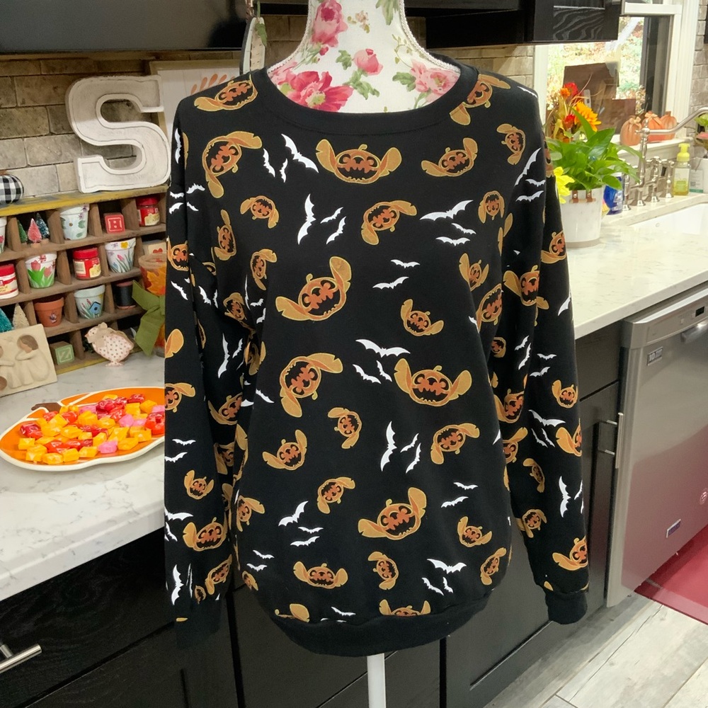 Disney Stitch Juniors Large 11-13 Sweatshirt Halloween Pumpkin Bats Black Cozy
